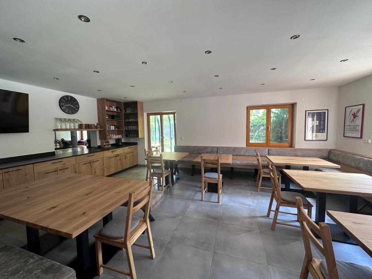 לינה וארוחת בוקר לאוגנג Haus Tirol מראה חיצוני תמונה