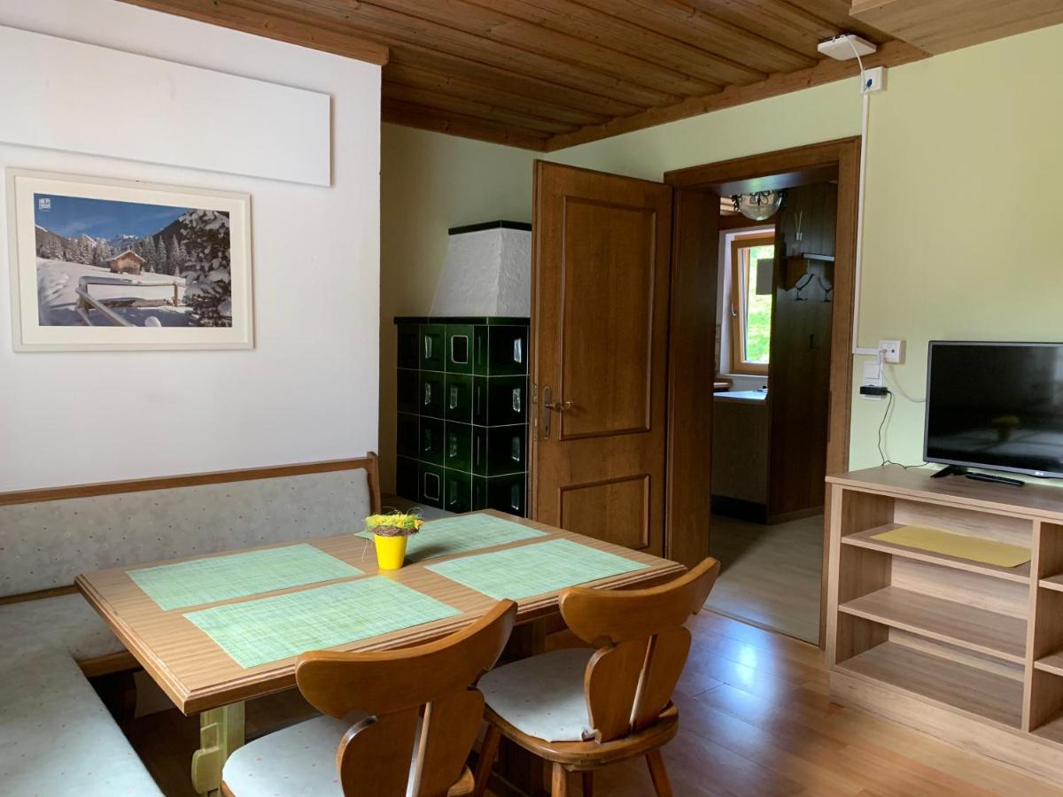 לינה וארוחת בוקר לאוגנג Haus Tirol מראה חיצוני תמונה